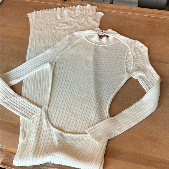 Aya Muse Reposier Ivory Ribbed Open Back Long Dress - Picture 4 of 6